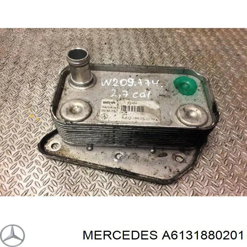 Радіатор масляний A6131880201 Mercedes
