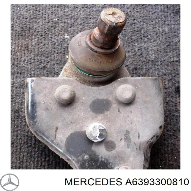 Купити A6393300810 Mercedes Лівий важіль передній нижній підвіски