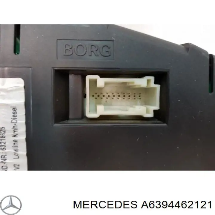 щиток приладу Mercedes A6399003901 ціна, від 50.67 USD