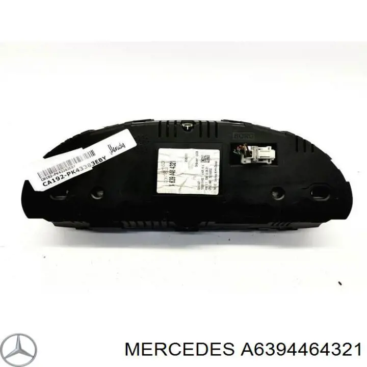 Щиток приладів Mercedes A6399003901
