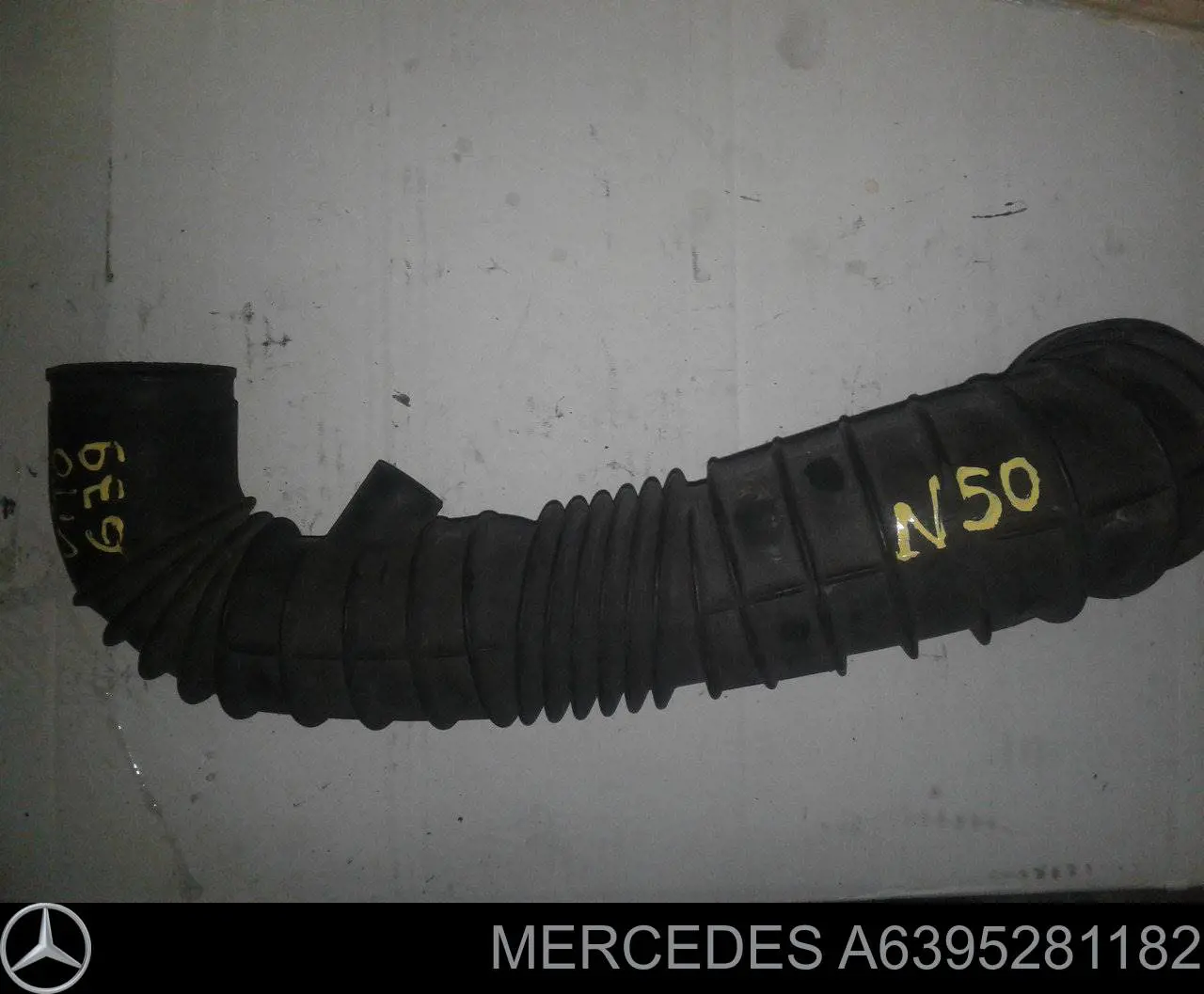 Купити A6395281182 Mercedes Патрубок повітряний, вихід повітряного фільтра