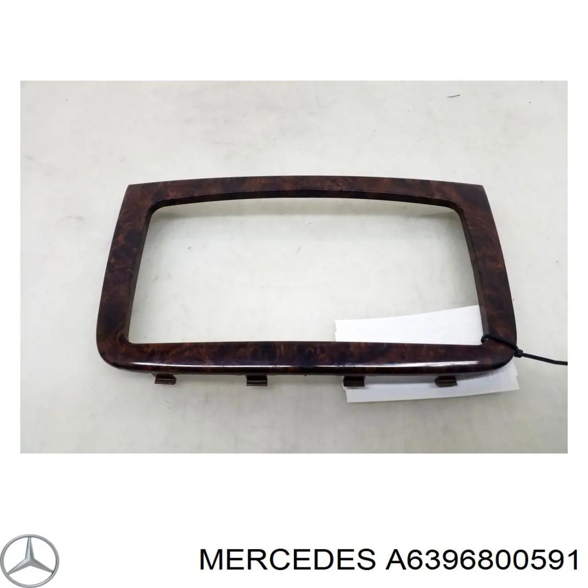 Облицювання щитка приладів "торпедо" Mercedes A6396800591