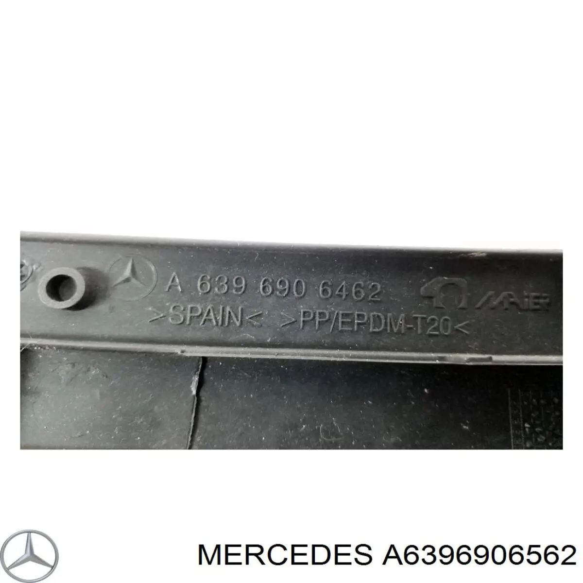 Рейлінг даху правий A6396906562 Mercedes