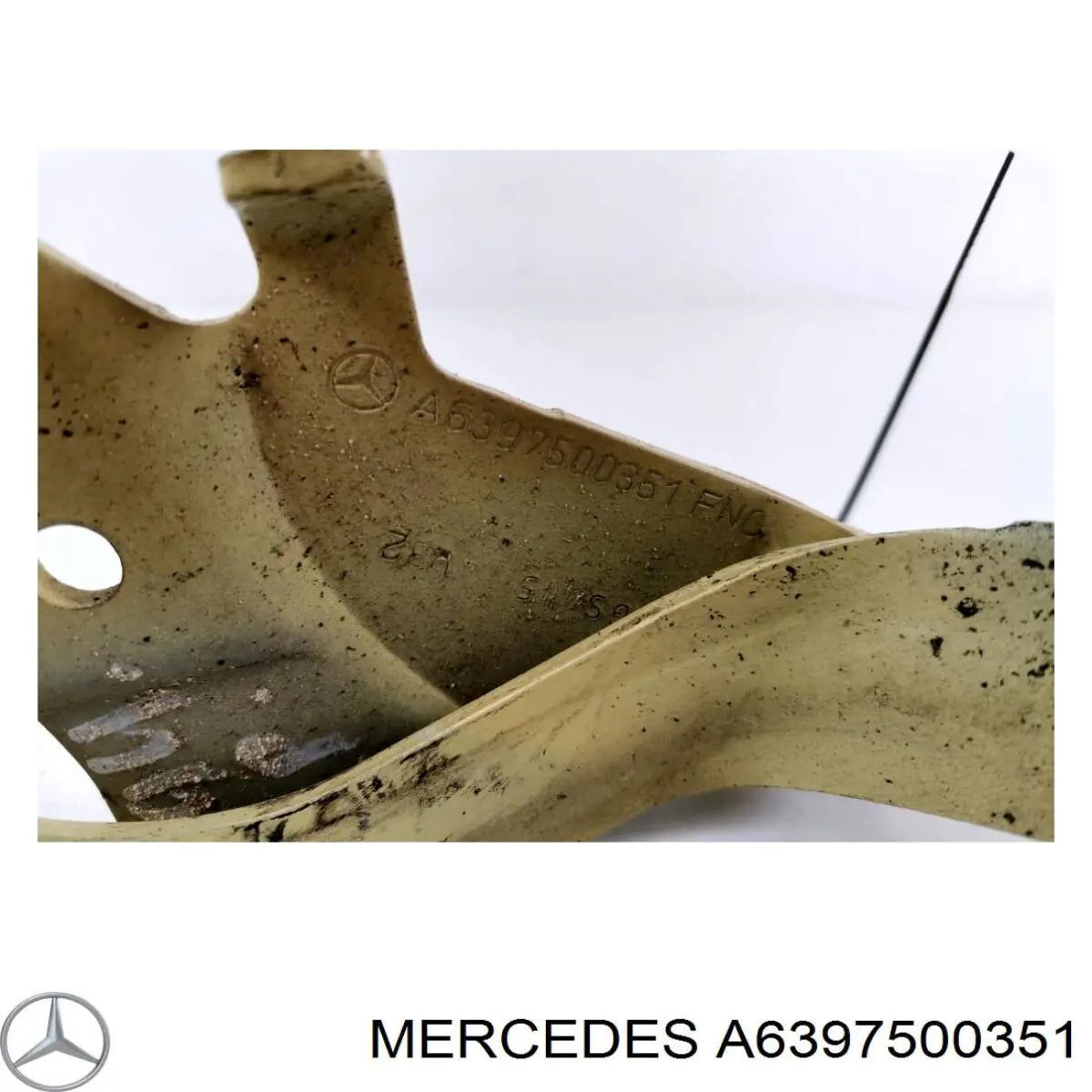 A6397500351 Mercedes Петля капота, права