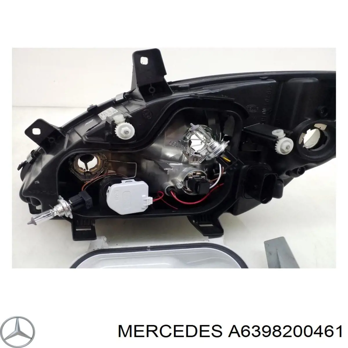 Фара правая Mercedes A6398200461 ціна, від 455.15 USD