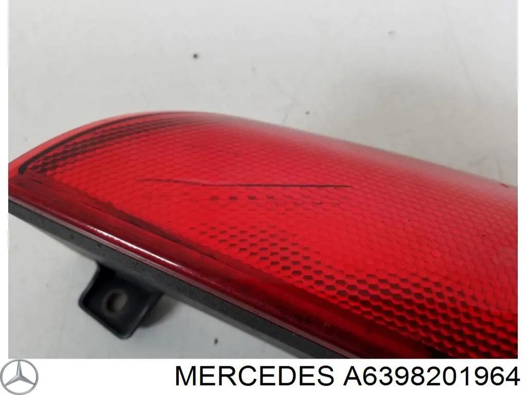 Ліхтар задній правий, верхній Mercedes A6398201964 ціна, від 7.45 USD