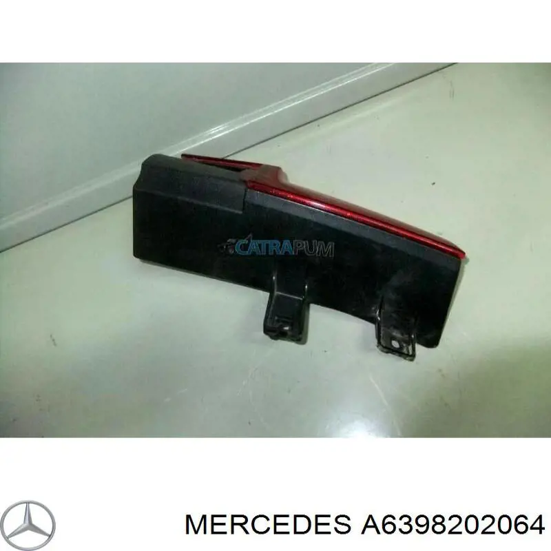 Ліхтар задній лівий, верхній A6398202064 Mercedes