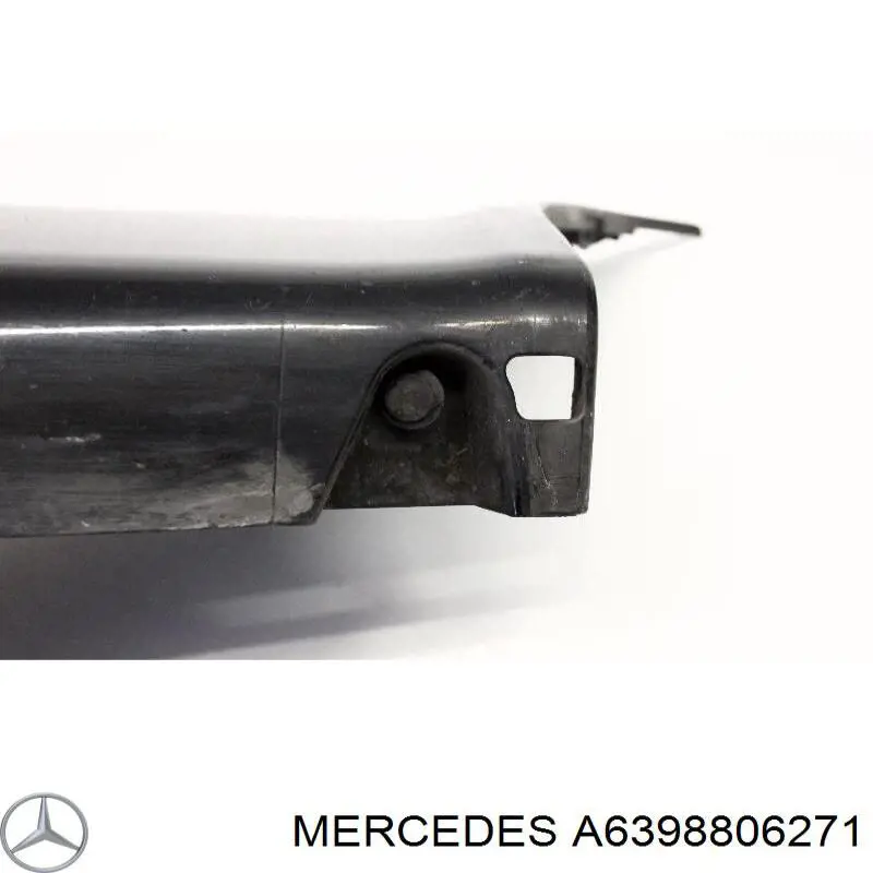 A6398806271 Mercedes Ікло заднього бампера праве