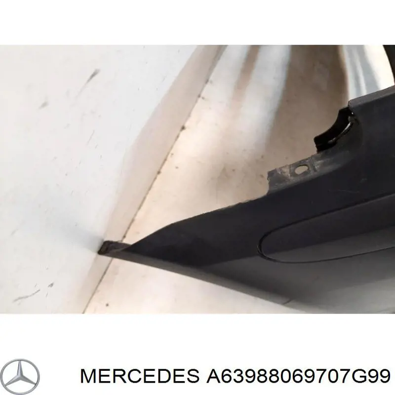 Передній бампер A63988069707G99 Mercedes