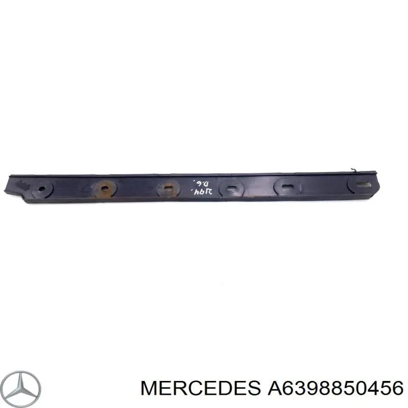 A6398850456 Mercedes Напрямна заднього бампера, права