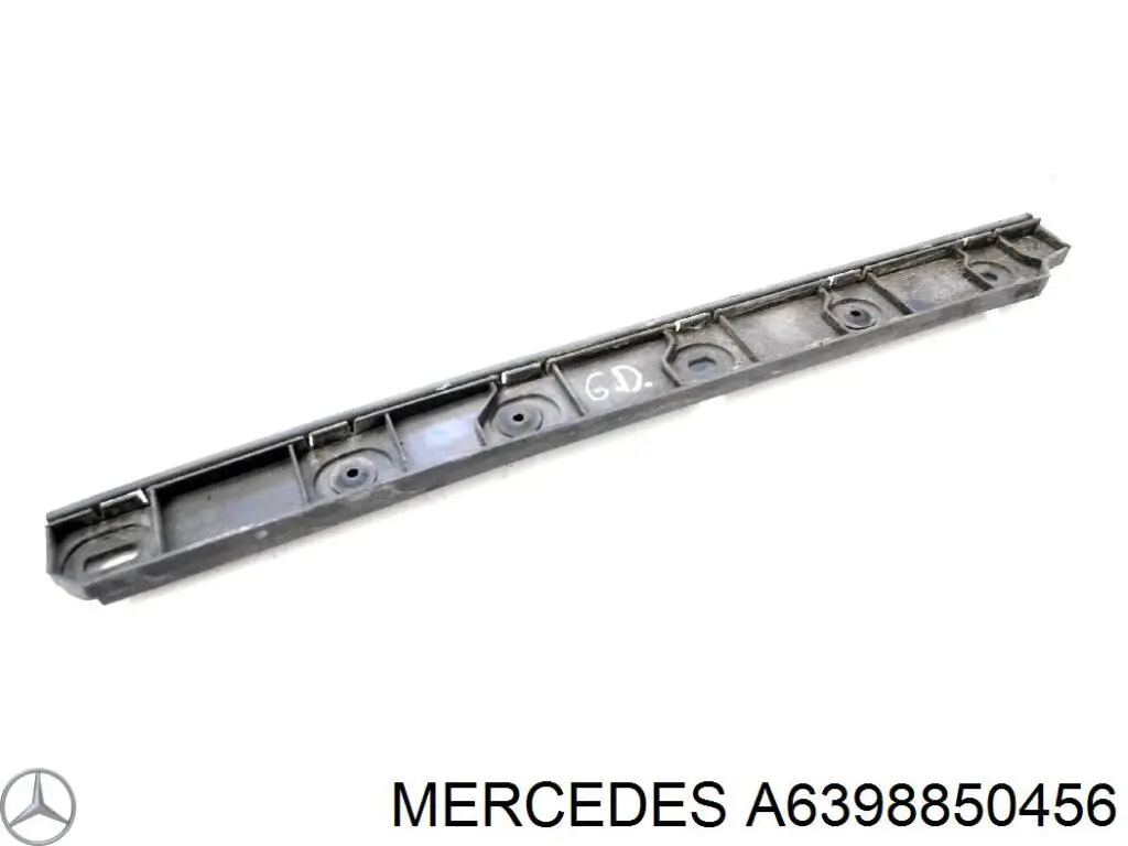 Купити A6398850456 Mercedes Направляюча заднього бампера, права