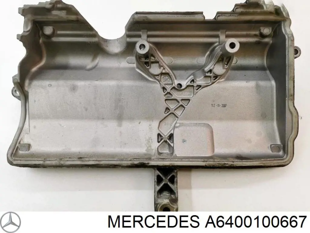 A6400100667 Mercedes Екран двигуна