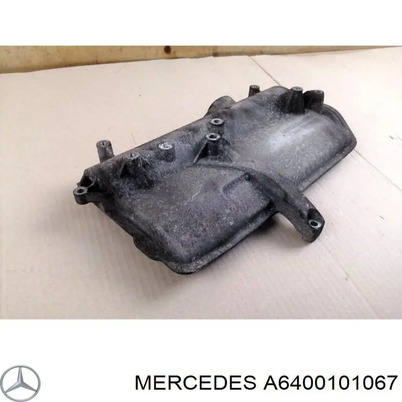 A6400101067 Mercedes Екран двигуна