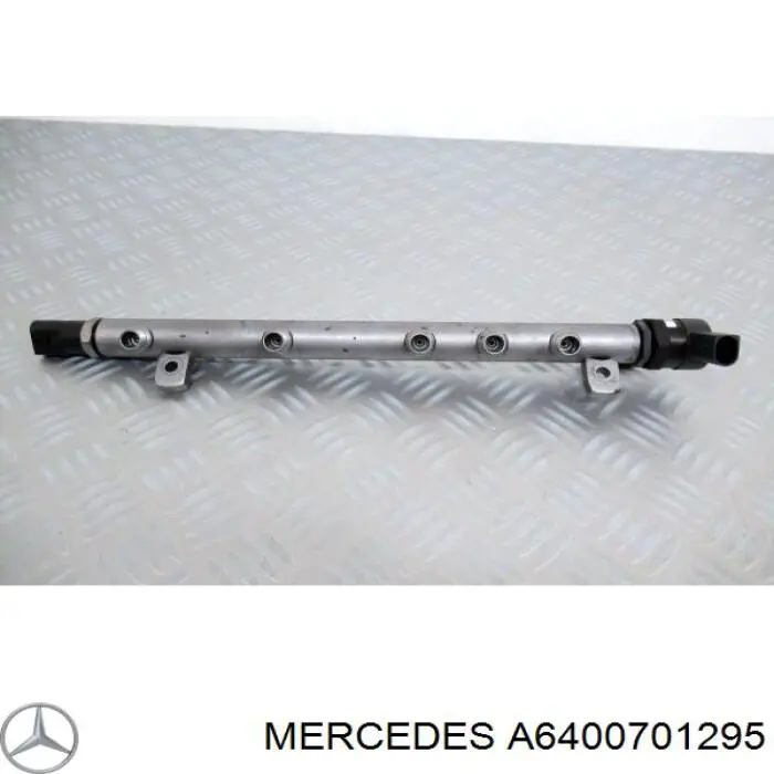 Рампа форсунок системи упорскування палива Mercedes A6400701295 ціна, від 13.98 USD