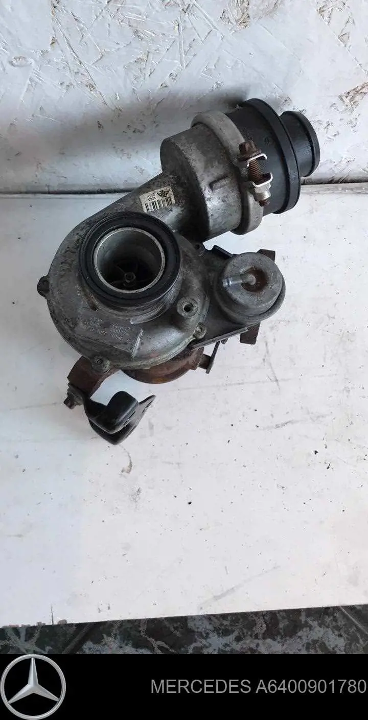Турбіна Mercedes A6400901780 ціна, від 98.43 USD