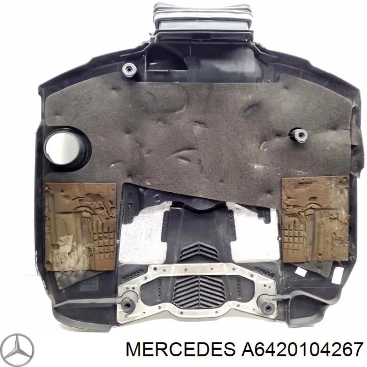 Кришка двигуна декоративна A6420104267 Mercedes