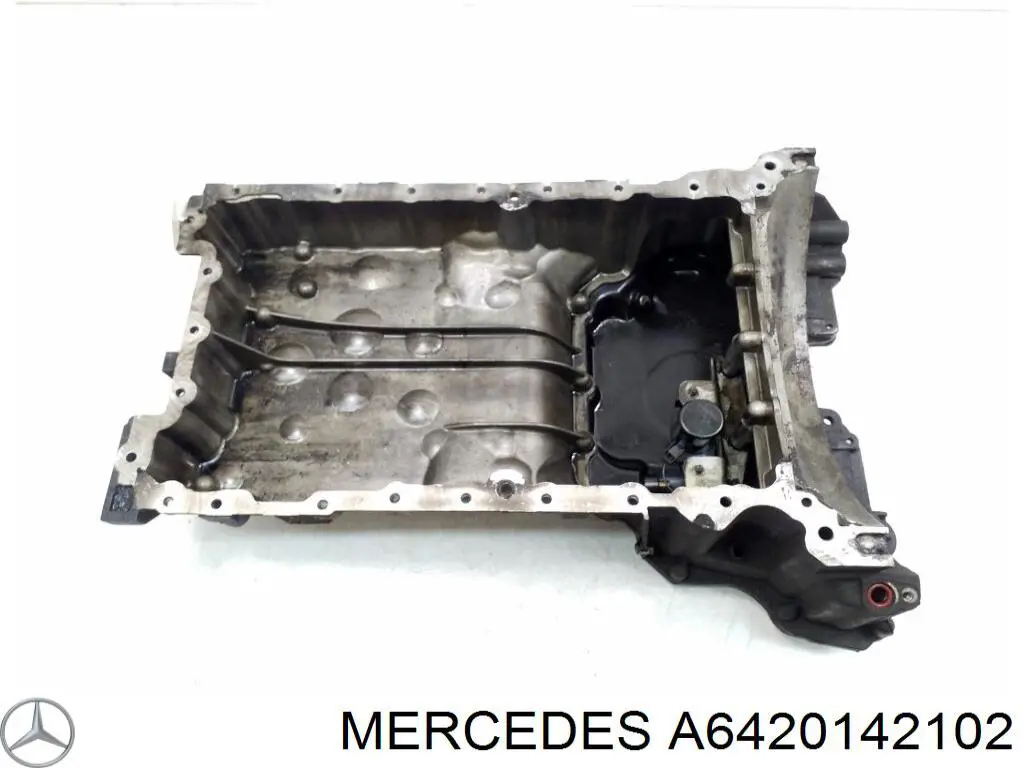 Купити A6420142102 Mercedes Піддон масляний картера двигуна, верхня частина