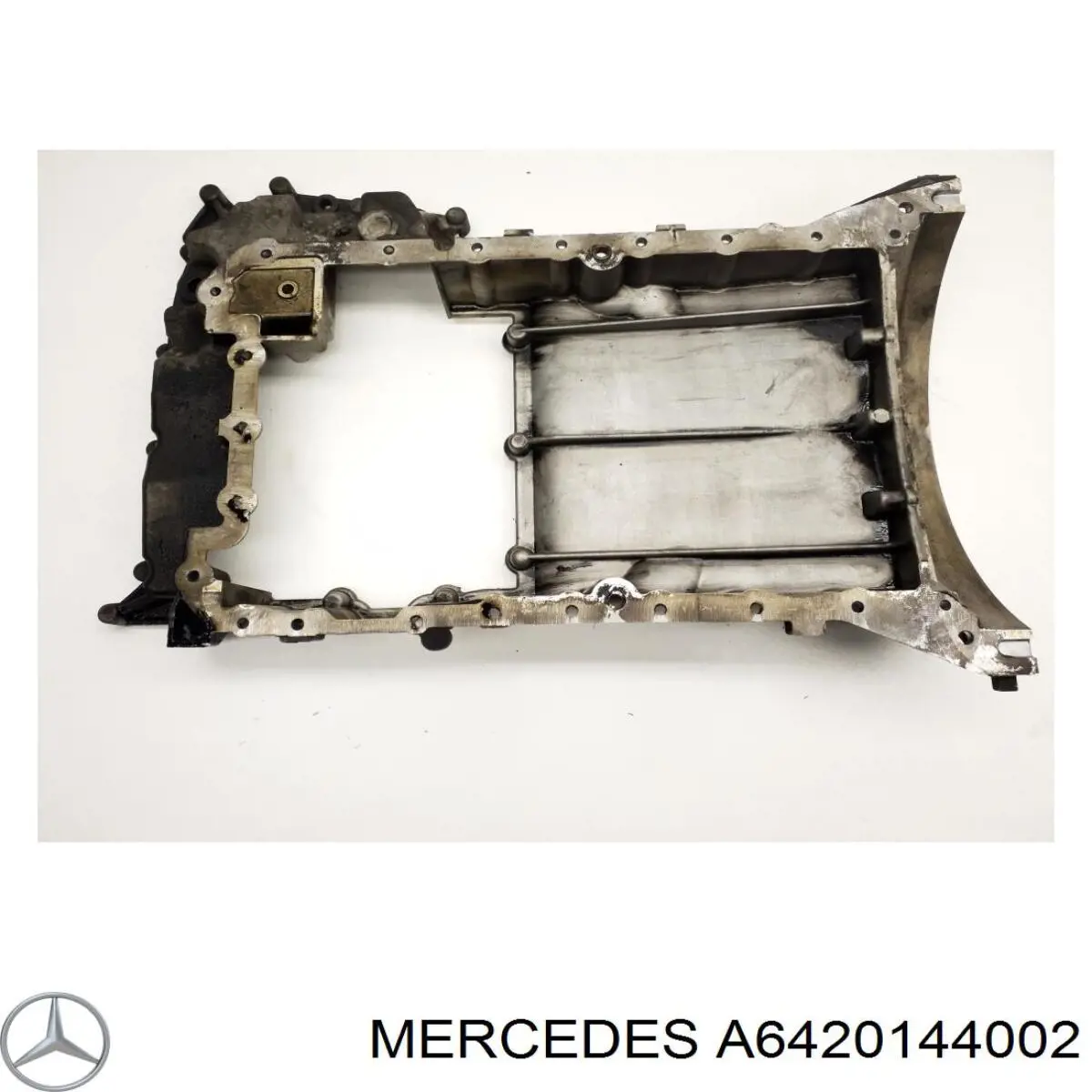A6420144002 Mercedes Картер масляний