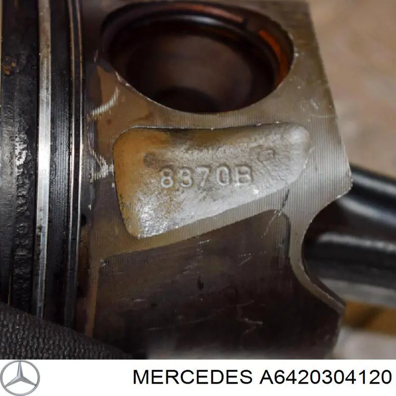 Шатун поршня двигуна Mercedes A6420304120