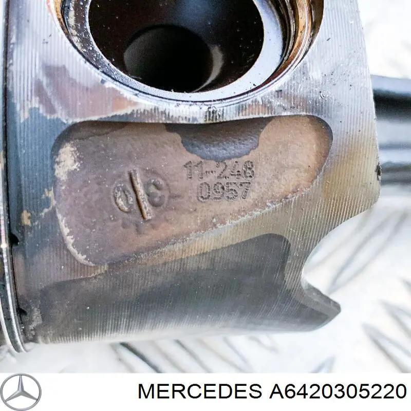 Купити A6420305220 Mercedes Шатун поршня двигуна
