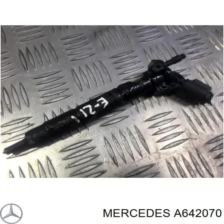 Форсунка паливна Mercedes A642070 ціна, від 112.49 USD