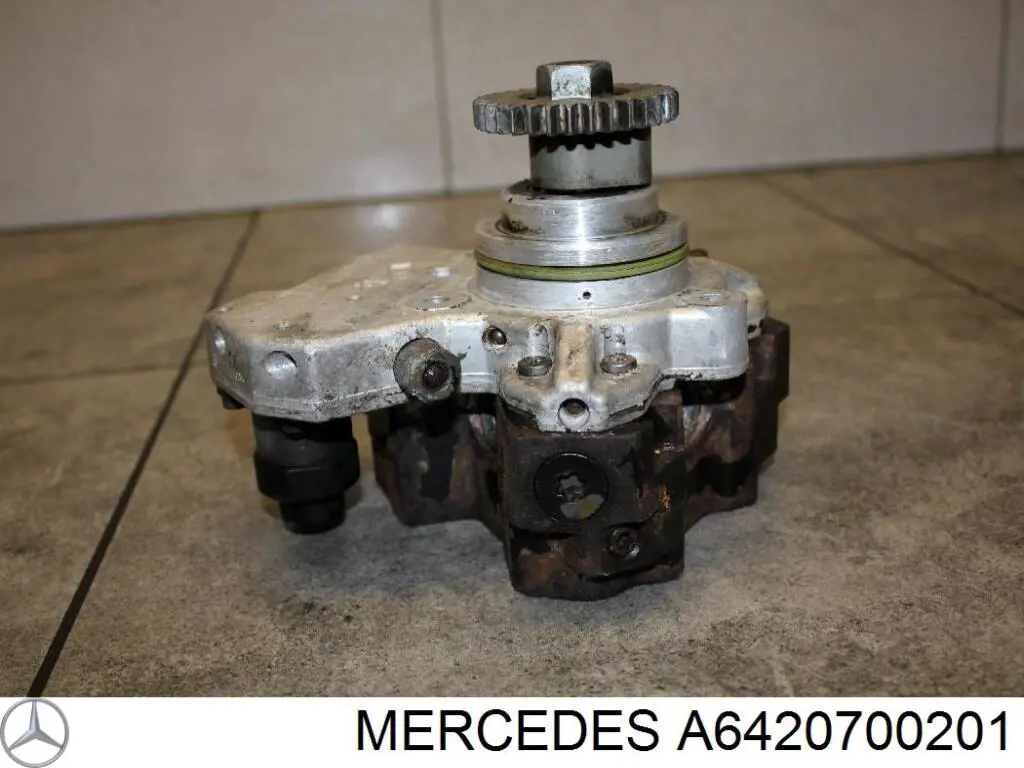 Насос паливний високого тиску Bosch 0445010135 ціна, від 76.01 USD