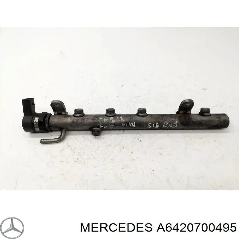A6420700495 Mercedes Розподільник палива (рампа) лівий