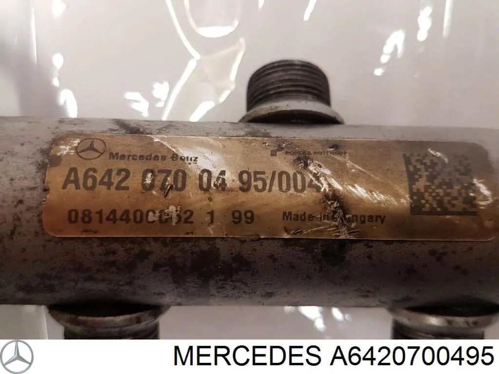Розподільник палива (рампа), лівий Mercedes A6420700495