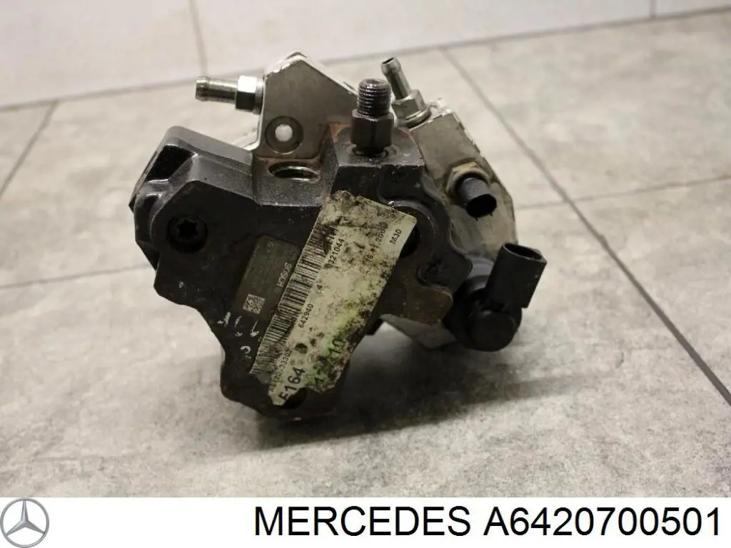 Купити A6420700501 Mercedes Насос паливний високого тиску (ПНВТ) - DIESEL