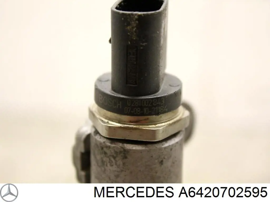 Розподільник палива (рампа) правий Mercedes A6420702595 ціна, від 11.40 USD