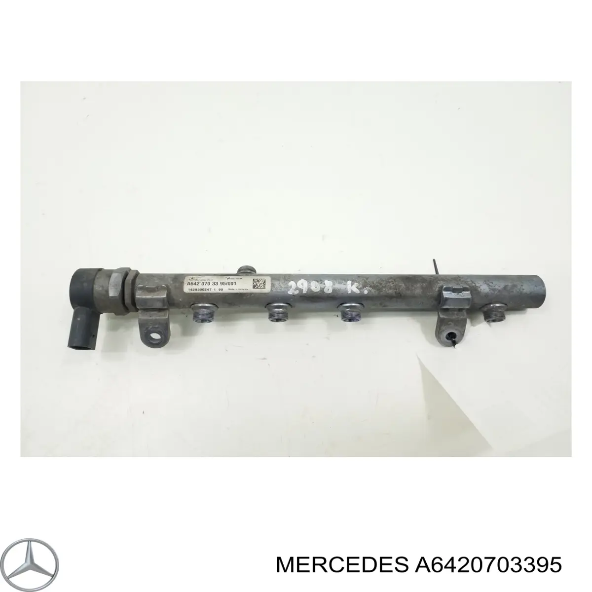 Розподільник палива (рампа) лівий A6420703395 Mercedes