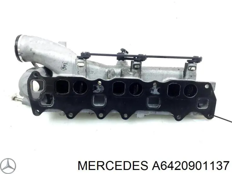 Колектор впускний, правий A6420901137 Mercedes