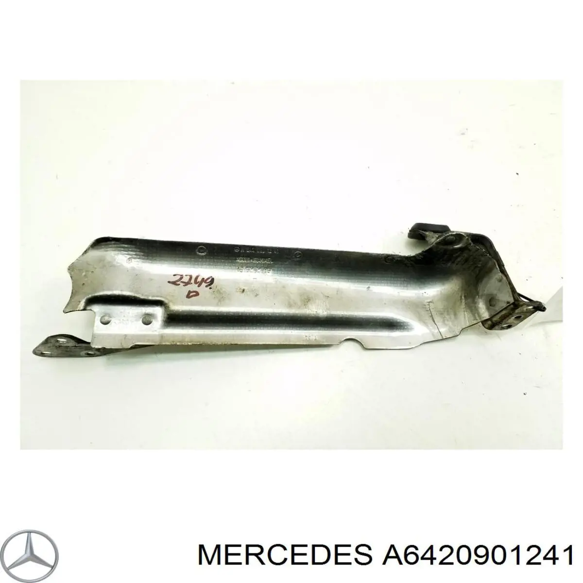 Кронштейн повітряного фільтра Mercedes A6420901241 ціна, від 5.06 USD