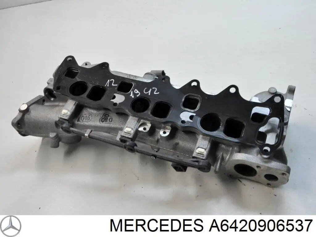 A6420906537 Mercedes Колектор впускний, лівий