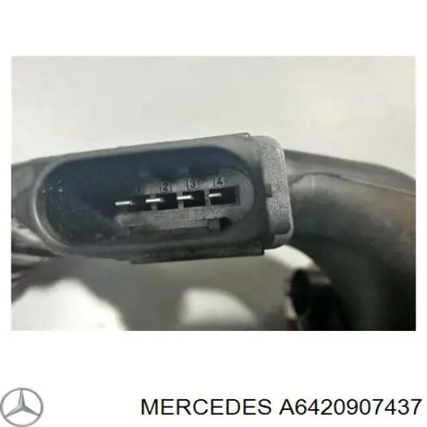 A6420907437 Mercedes датчик потоку (витрати повітря, витратомір MAF - (Mass Airflow))