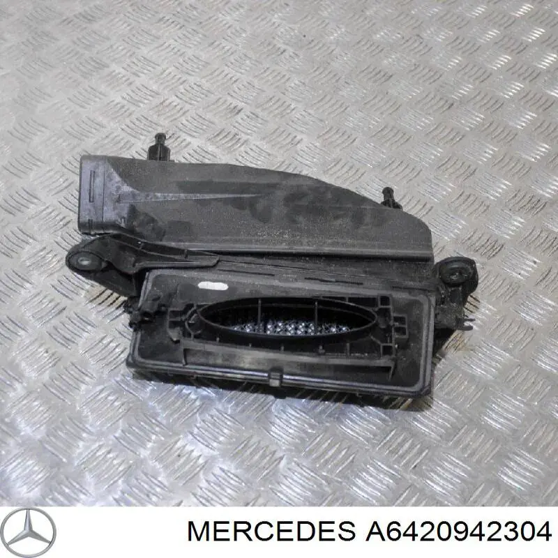 Повітряний фільтр A6420942304 Mercedes