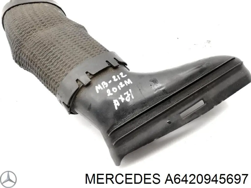 Патрубок повітряний, вхід повітряного фільтра Mercedes A6420945697