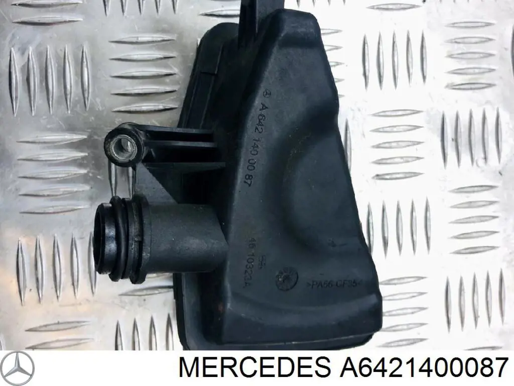 Резонатор повітряного фільтра Mercedes A6421400087 ціна, від 4.22 USD