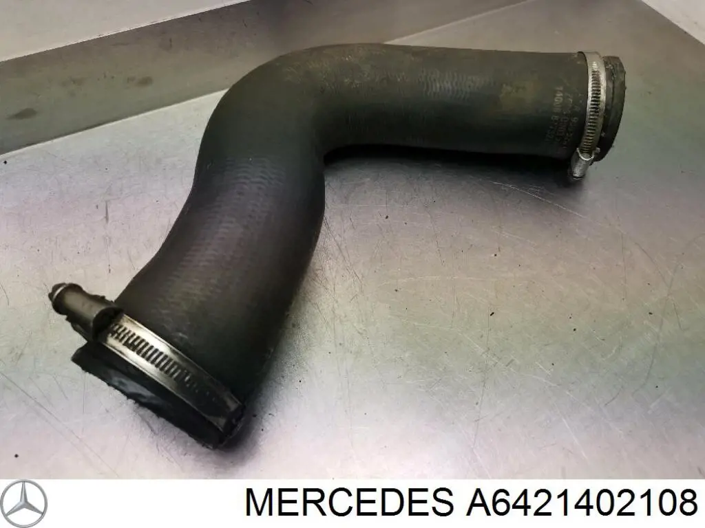 Патрубок системи рециркуляції ОГ EGR A6421402108 Mercedes
