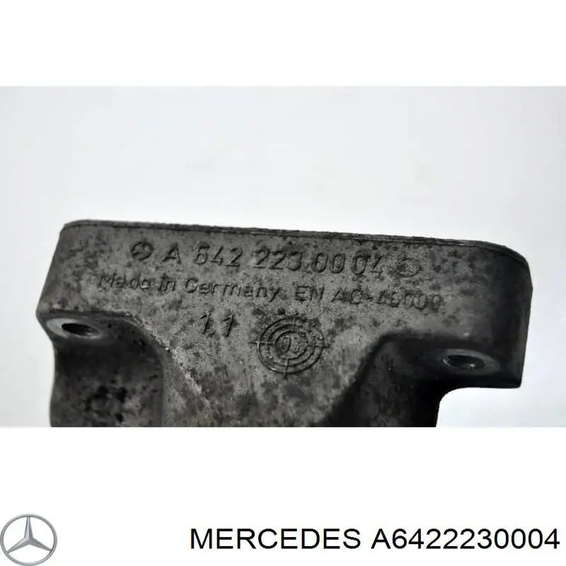 Кронштейн подушки (опори) двигуна, лівої Mercedes A6422230004 ціна, від 10.19 USD