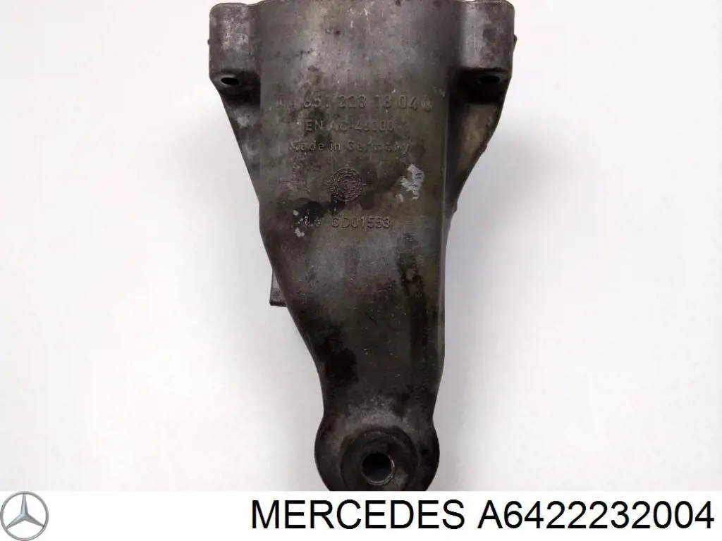 Купити A6422232004 Mercedes Кронштейн подушки (опори) двигуна, правої