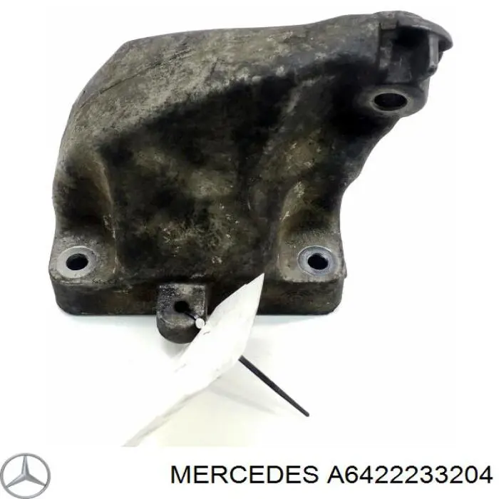 Кронштейн подушки (опори) двигуна, правої Mercedes A6422233204 ціна, від 12.67 USD