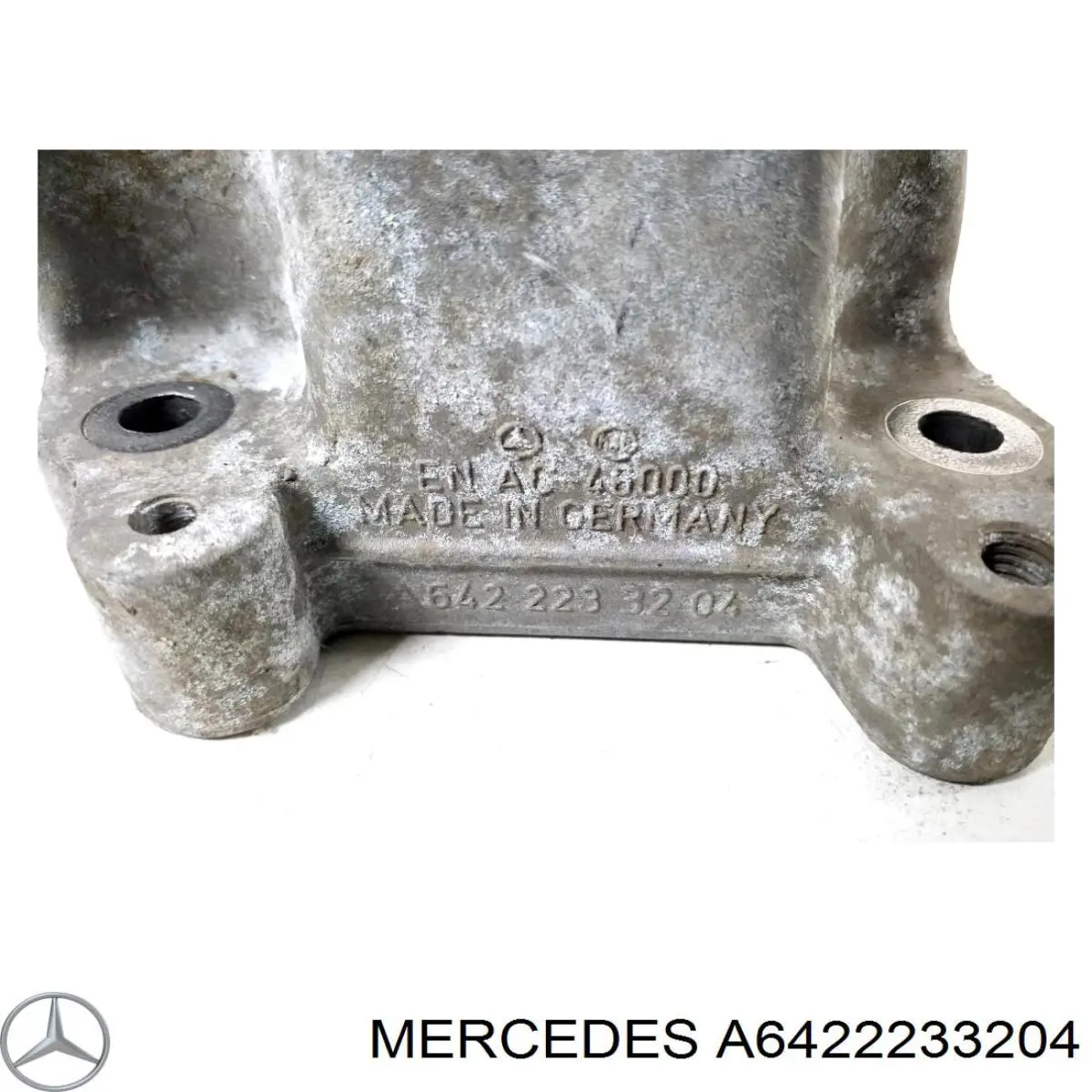 Купити A6422233204 Mercedes Кронштейн подушки (опори) двигуна, правої
