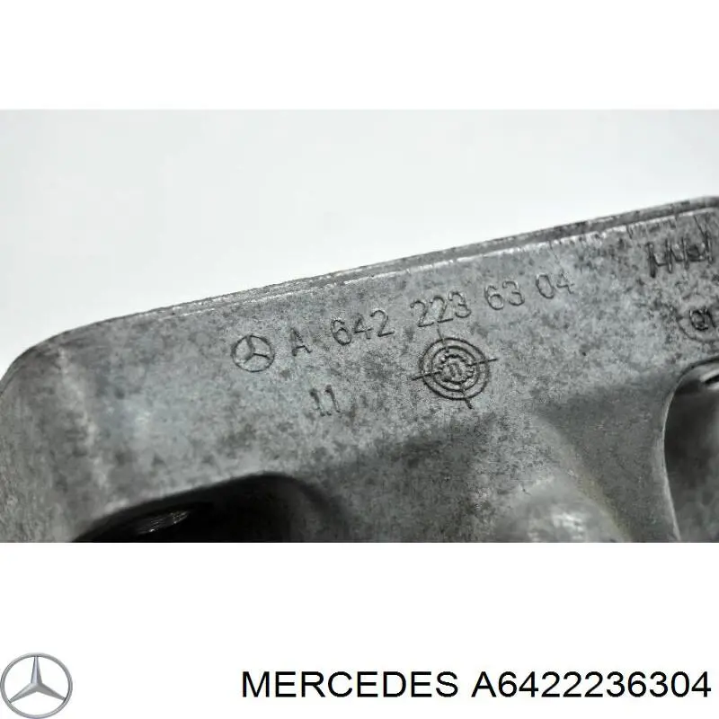 Купити A6422236304 Mercedes Кронштейн подушки (опори) двигуна, лівої