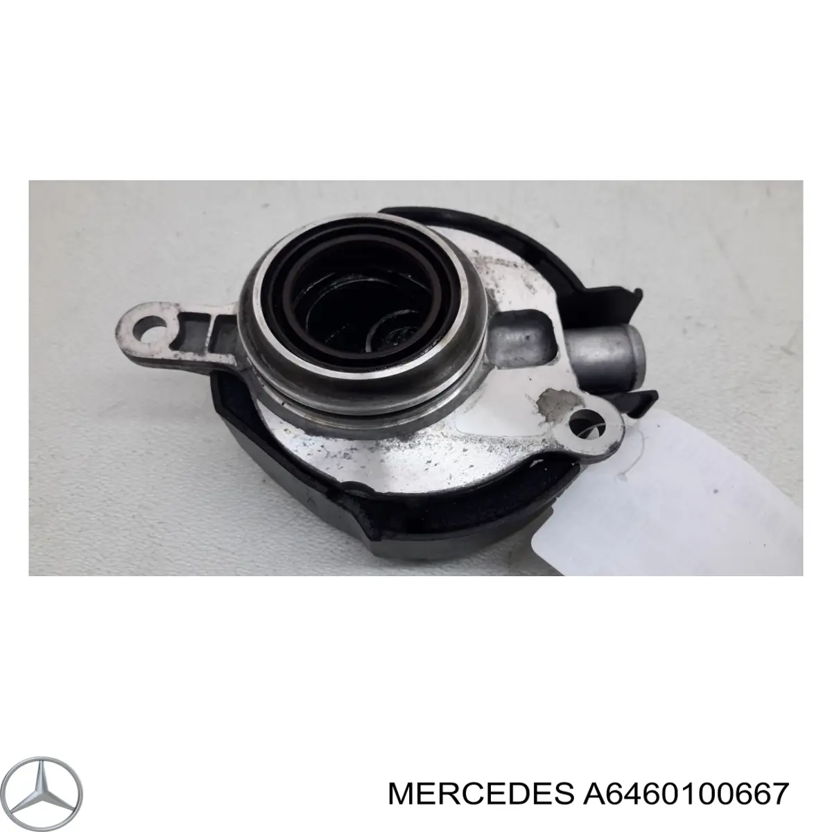 A6460100667 Mercedes Екран двигуна