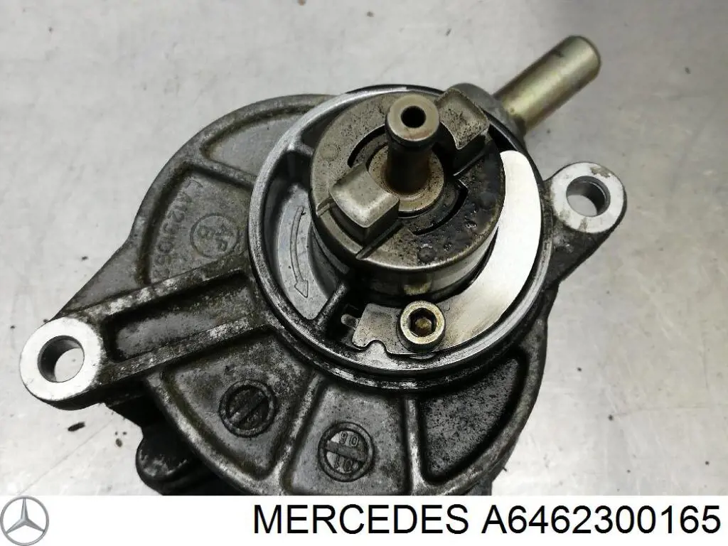 Насос вакуумний Mercedes A6462300165 ціна, від 11.11 USD