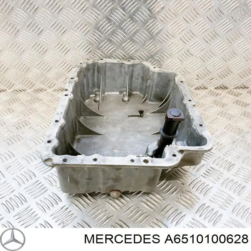 Купити A6510100313 Mercedes Піддон масляний картера двигуна, нижня частина