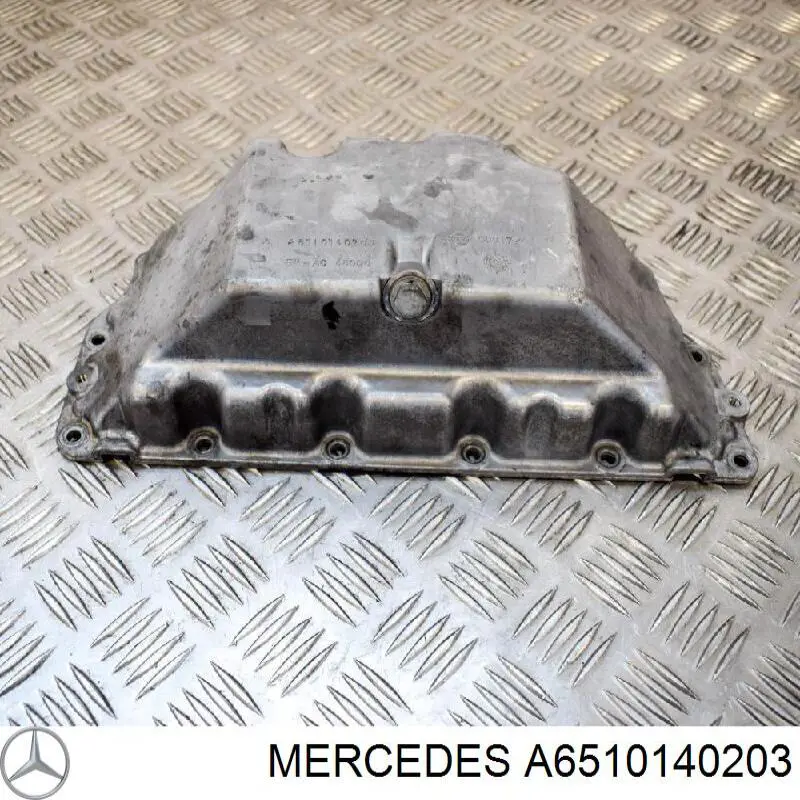 Купити A6510100228 Mercedes Піддон масляний картера двигуна, нижня частина