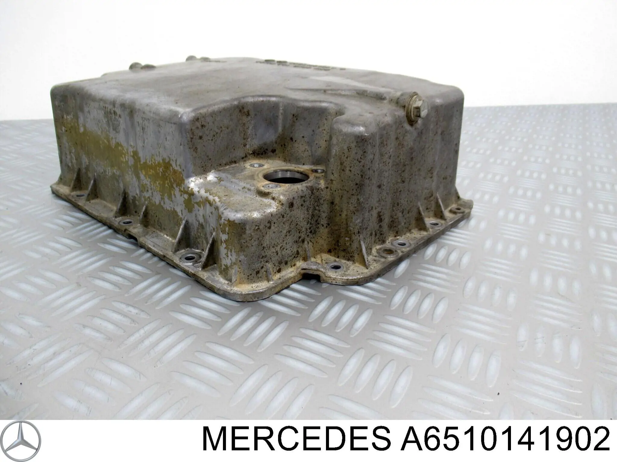 Піддон масляний картера двигуна, нижня частина Mercedes A6510100313 ціна, від 114.02 USD
