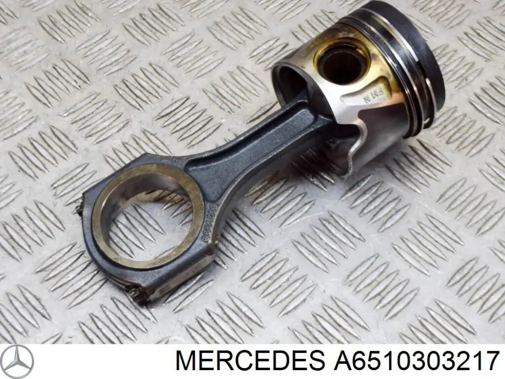 A6510303217 Mercedes поршень в комплекті на 1 циліндр, std
